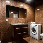 Your Aparts - Lofty Scheiblera Apartman *