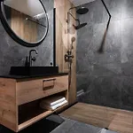 Apartman Your Aparts - Lofty Scheiblera *
